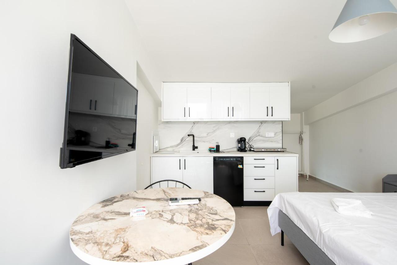 Ennea Suites-null Flámbouras